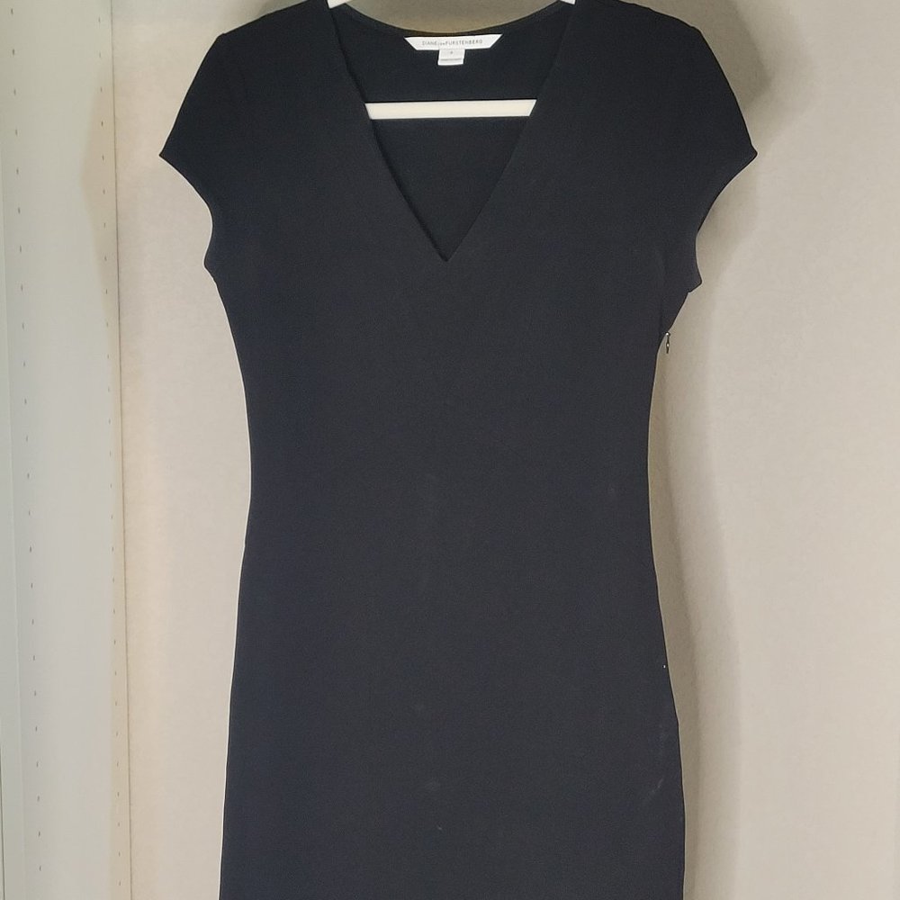 Last Chance! Diane Von Furstenberg v neck black dress